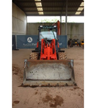 Kubota R090 Diesel Wheel Loader 2023 R090 2023 2 Wheel Loaders image 7