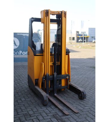 Jungheinrich ETV 112 Electric Reach Truck 1200kg 2010 ETV 112 2010 2 image 7