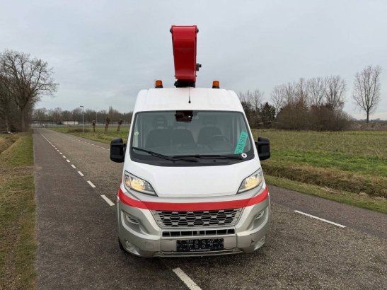 Truck mounted aerial platform Citroen Jumper 2.2HDI Klubb K32 Diesel 12.5m 2016 Citroën Jumper 2.2HDI Klubb K32 2016 2 ima...