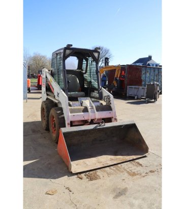 Skid steer loader Bobcat S130 Diesel 34.3kW 2005 S130 2005 2 Wheel Loaders image 7