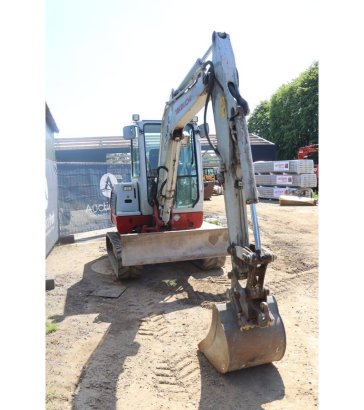 Crawler excavator Takeuchi TB235 Diesel 22kW 2014 TB235 2014 2 Crawler Excavators image 7