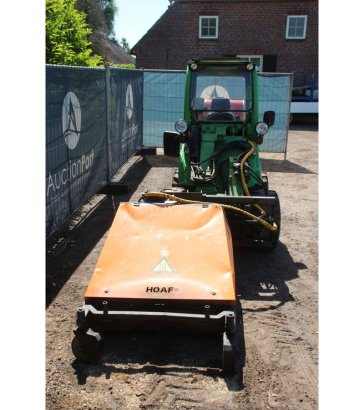 Avant M635 Diesel Articulated Loader 2010 with Attachment M635 2010 2 Wheel Loaders image 7