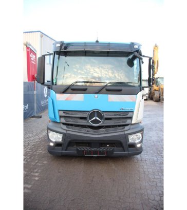 Chassis Cabin Mercedes-Benz Antos 2533 Diesel 2016 Antos 2533 2016 2 image 7