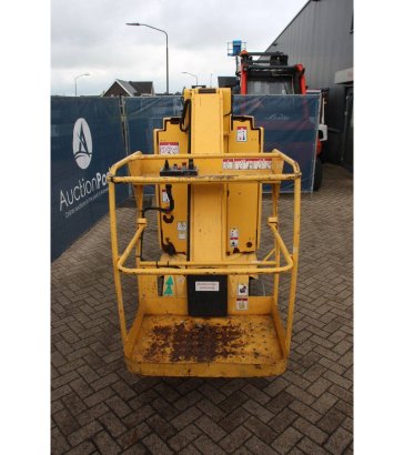 Haulotte Star 10 Electric Mast Lift 200kg 10m 2012 Haulotte Star 10 2012 2 image 7