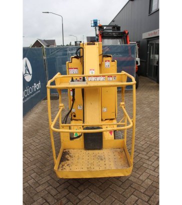 Haulotte Star 10 Electric Mast Lift 200kg 10m 2012 Haulotte Star 10 2012 2 image 7