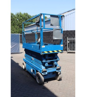 Skyjack SJIII-3226 Electric Scissor Lift 227kg 9.9m 2015 Skyjack SJIII-3226 2015 2 Scissor Lifts image 7