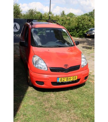 Toyota Yaris Verso 1.3 Van ATM Petrol 86hp 2003 van Yaris Verso 1.3 Van ATM 2003 2 Closed vans image 7