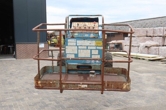 Telescopic aerial work platform Aichi SP18A Diesel 227kg 20.2m 2009 Aichi SP18A 2009 2 image 7