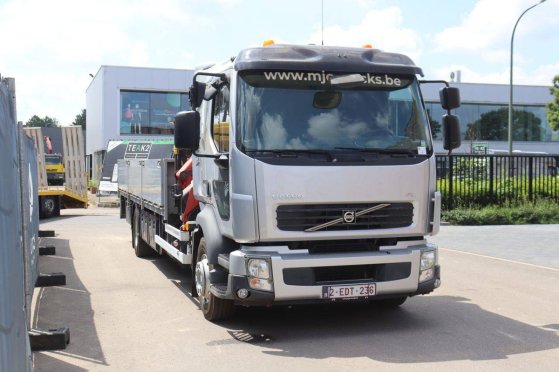 Volvo FL 240 Diesel Crane Truck 2011 FL 240 2011 2 Crane trucks image 22