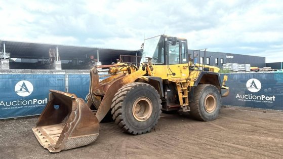 Komatsu WA380-6 Diesel Wheel Loader 142kW 848 2 Wheel Loaders image 7