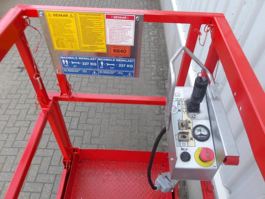 SkyJack SJ3219 Electric Scissor Lift 7.81m 2017 Skyjack SJ3219 2017 2 Scissor Lifts image 7