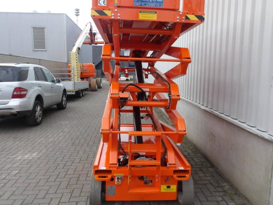 SkyJack SJ4626 Electric Scissor Lift 9.92m 2015 Skyjack SJ4626 2015 2 Scissor Lifts image 7