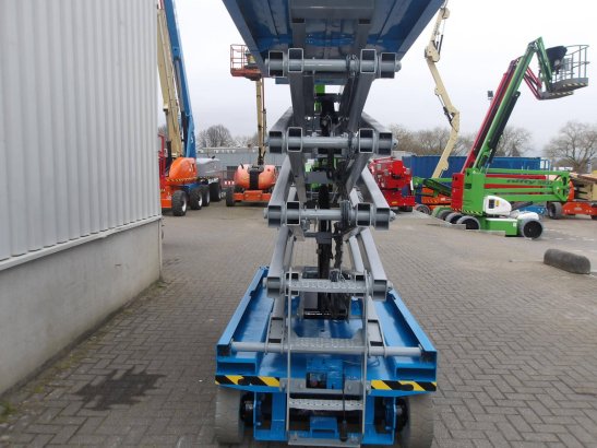 Scissor Lift Genie GS-3246 Electric 11.75m 2012 GS-3246 2012 2 Scissor Lifts image 7