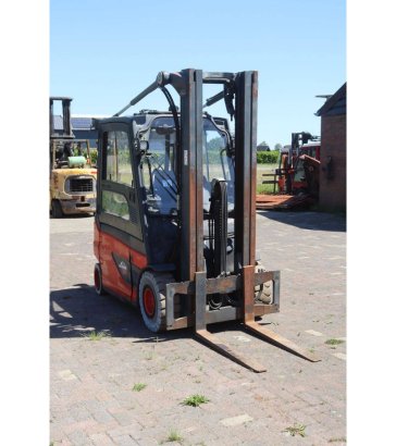 Linde E25L-01 Electric Forklift 2500kg 2017 E25L-01 2017 2 Forklift image 7