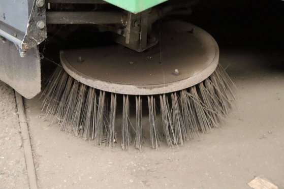 Hofmans HMF400 Diesel Sweeper hofmans HMF400 2 image 7
