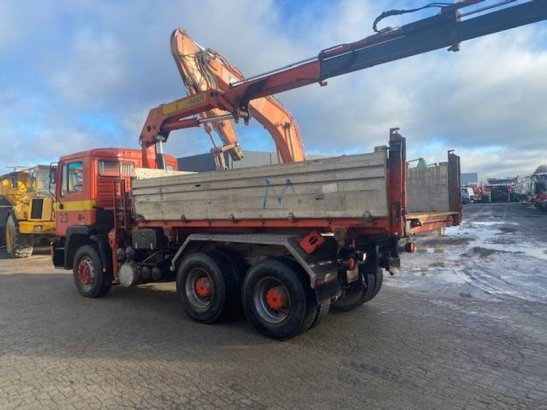 MAN 26.332 6x4 Diesel Tipper Truck 1990 with Crane 26.332 6x4 1990 2 image 7