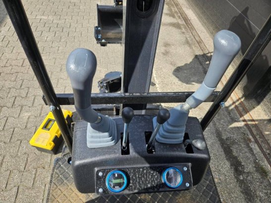 Nuoman NM-E12 Diesel Mini Excavator 2026 New Nuoman NM-E12 2026 1 image 7