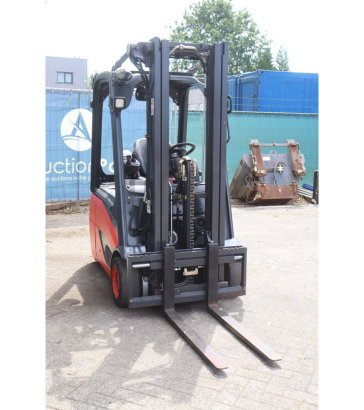 Fenwick-Linde E16 EVO Electric Forklift Fenwick-Linde E16 EVO 2 Forklift image 7