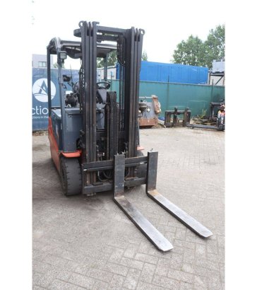 Toyota 8FBMKT25 Electric Forklift 2500kg 4.7m 2016 9998 2016 2 Forklift image 22