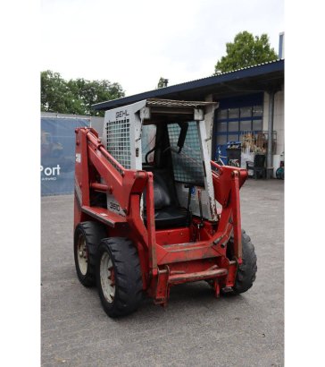 Skid steer loader Gehl SL 3610 Diesel 25kW Gehl SL 3610 2 Wheel Loaders image 7