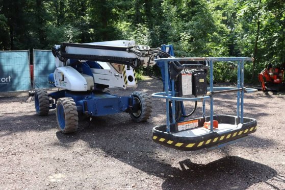 Articulating boom lift Niftylift HR21D 4x4 Diesel 20.8m 2010 Niftylift HR21D 4x4 2010 2 image 7
