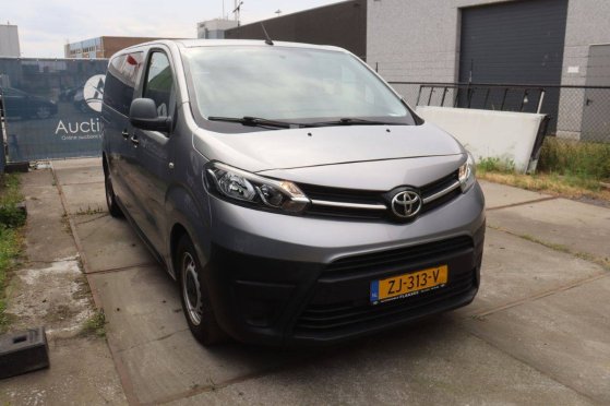 9-seater Toyota Proace Diesel 120hp 2019 Proace 2019 2 Closed vans image 52