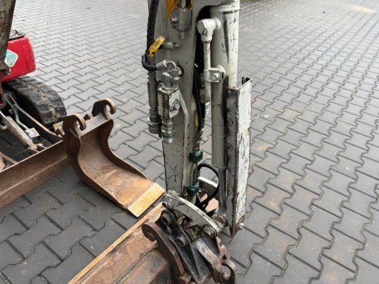 Mini excavator Takeuchi TB210R Diesel 8.8kW 2015 TB210R 2015 2 image 7