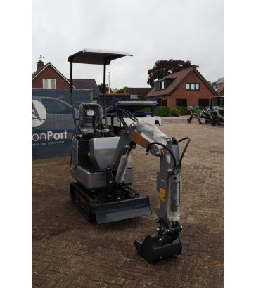 Mini Excavator CMH C08 Diesel 7kW 2026 New CMH C08 2026 1 image 37