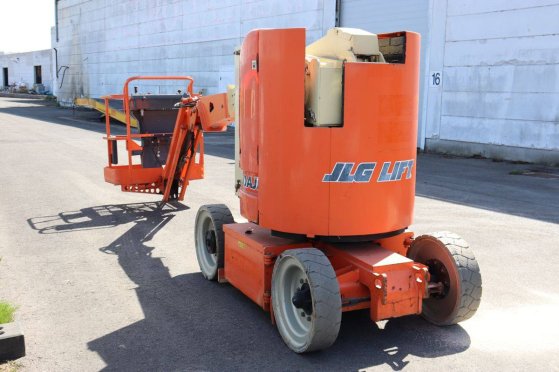 JLG E300AJP Electric Articulated Boom Lift 10.97m 2007 E300AJP 2007 2 image 37