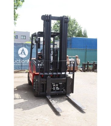 Forklift EP Equipment EFL 30 Pro Electric 3000kg 2026 EP Equipment EFL 30 Pro 2026 2 Forklift image 52