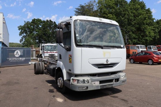 Chassis Cabin Renault 180 dCi Diesel 2005 180 dCi 2005 2 image 37