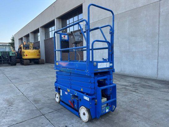 Scissor Lift Upright MX-19 Electric 2002 UpRight MX-19 2002 2 Scissor Lifts image 22