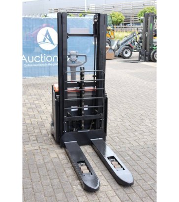 Stacker BT SWE140L Electric 1400kg 2.65m 2015 BT SWE140L 2015 2 image 7