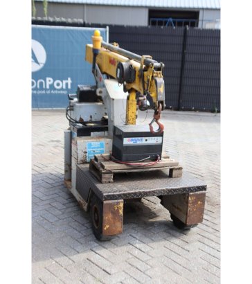 Valla 20 E Electric Crane 2000kg 2006 VALLA MANITEX 20 E 2006 2 Other cranes image 7
