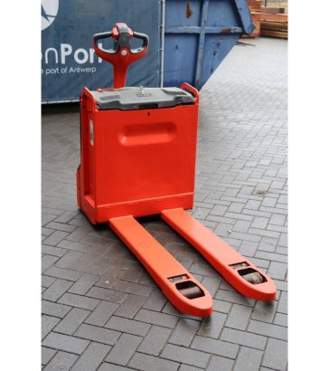 Linde Electric Pallet Truck 2 Pallet trucks image 22