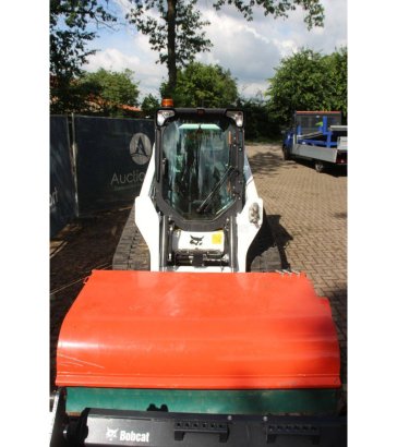 Bobcat T590 Diesel Skid Steer Loader 50.8kW 2020 With Various Attachments T590 2020 2 image 7