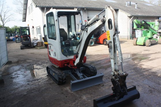 Mini excavator Takeuchi TB216 Diesel 11.5kW 2016 TB216 2016 2 image 7