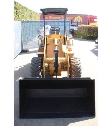 Wheel loader TCM 808 Diesel 28 HP TCM 808 2 Wheel Loaders image 7