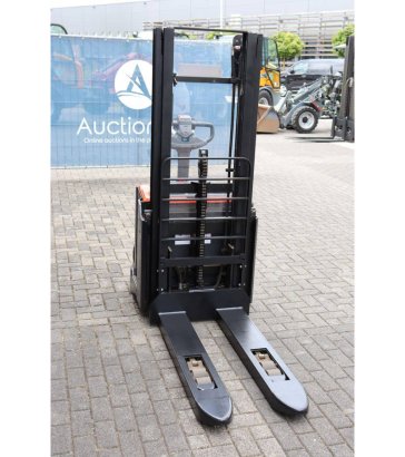 Stacker BT SWE140L Electric 1400kg 2.65m 2015 BT SWE140L 2015 2 image 7