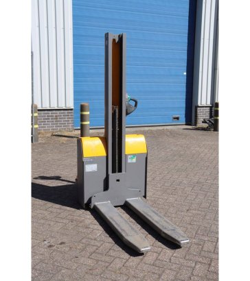 Stacker Jungheinrich EMC 110 Electric 1000kg 2018 EMC 110 2018 2 image 7