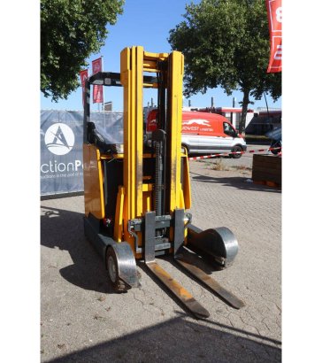 Jungheinrich Reach Truck ETVC 16 Electric 1600kg 5.6m 2006 ETVC 16 2006 2 image 7
