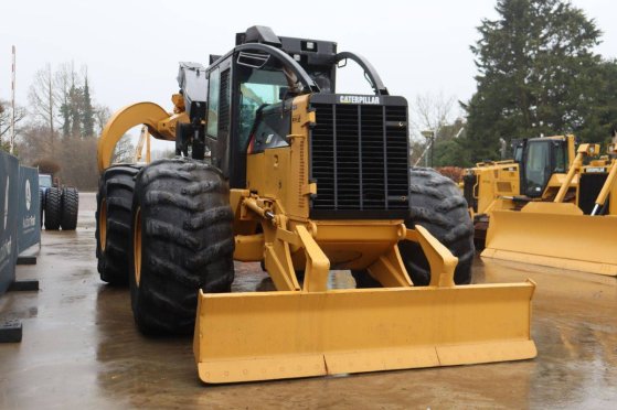 Wheel logger Caterpillar 545C Diesel 2014 545C 2014 2 Wheeled Excavators image 7