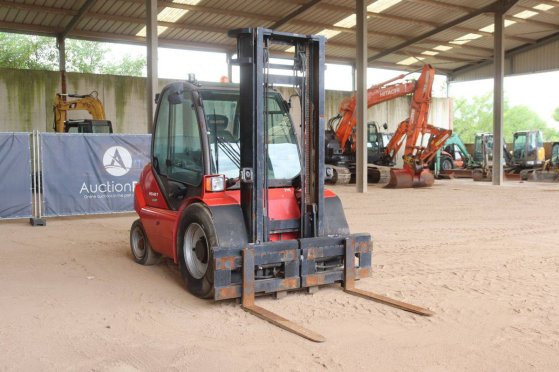 Rough-terrain forklift Manitou MSI40T Diesel 4000kg 3.7m 2018 MSI40T 2018 2 Rough Terrain Forklift image 7