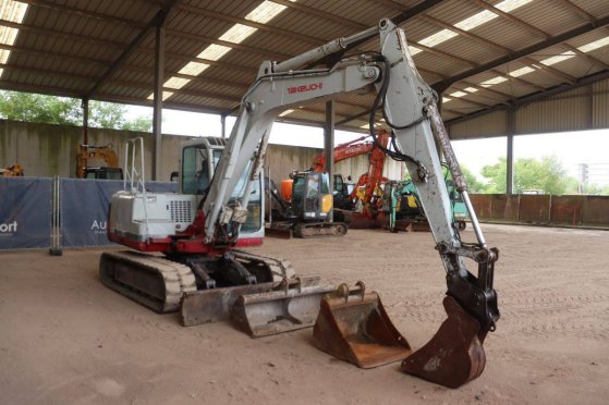 Crawler excavator Takeuchi TB175 Diesel 43kW 2011 TB175 2011 2 Crawler Excavators image 7