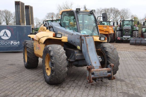 New Holland LM 410 Diesel Telehandler 2000 LM 410 2000 2 image 7
