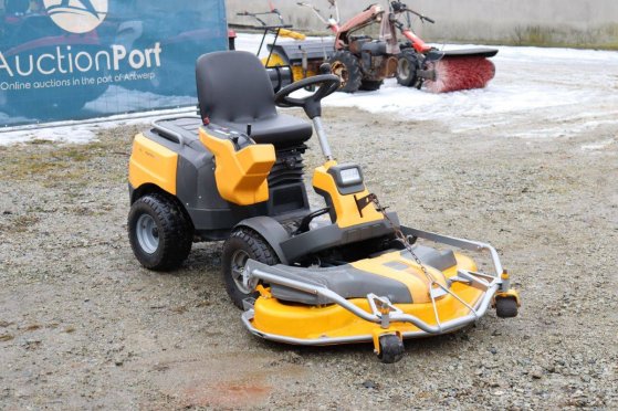 Stiga P901PH Petrol Ride-on Mower 15.2kW 2021 Stiga P901PH 2021 2 image 7