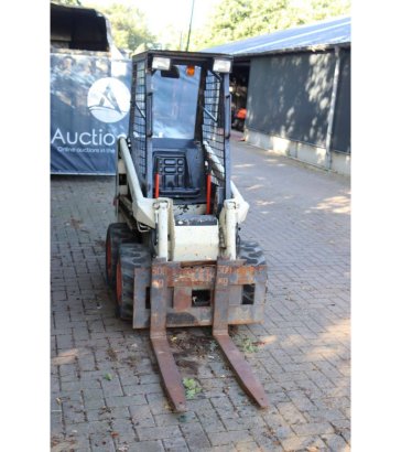 Skid steer loader Bobcat 343 Diesel 343 2 Wheel Loaders image 7