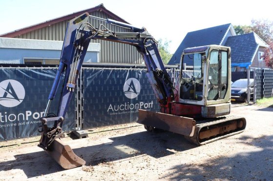 Crawler excavator Takeuchi TB53FR Diesel 27.9kW 2002 TB53FR 2002 2 Crawler Excavators image 7