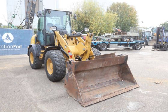 Caterpillar 908H Diesel 62kW Wheel Loader 2009 908H 2009 2 Wheel Loaders image 7