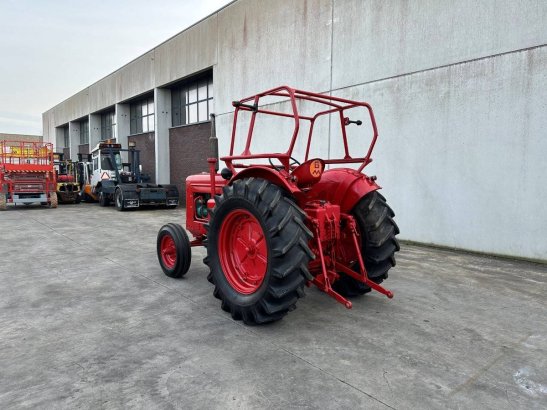Tractor Oldtimer VOLVO BM T55 Diesel T55 2 image 7